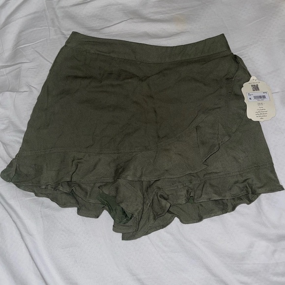 Size small Altar’d state skort - Picture 1 of 5